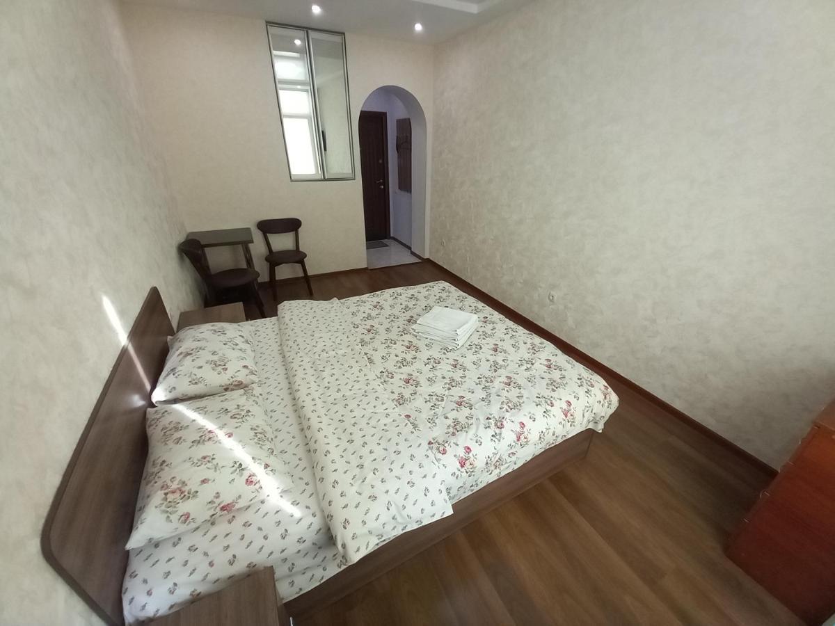 Smart Apartments Drahomanova 2А Kiev Bagian luar foto