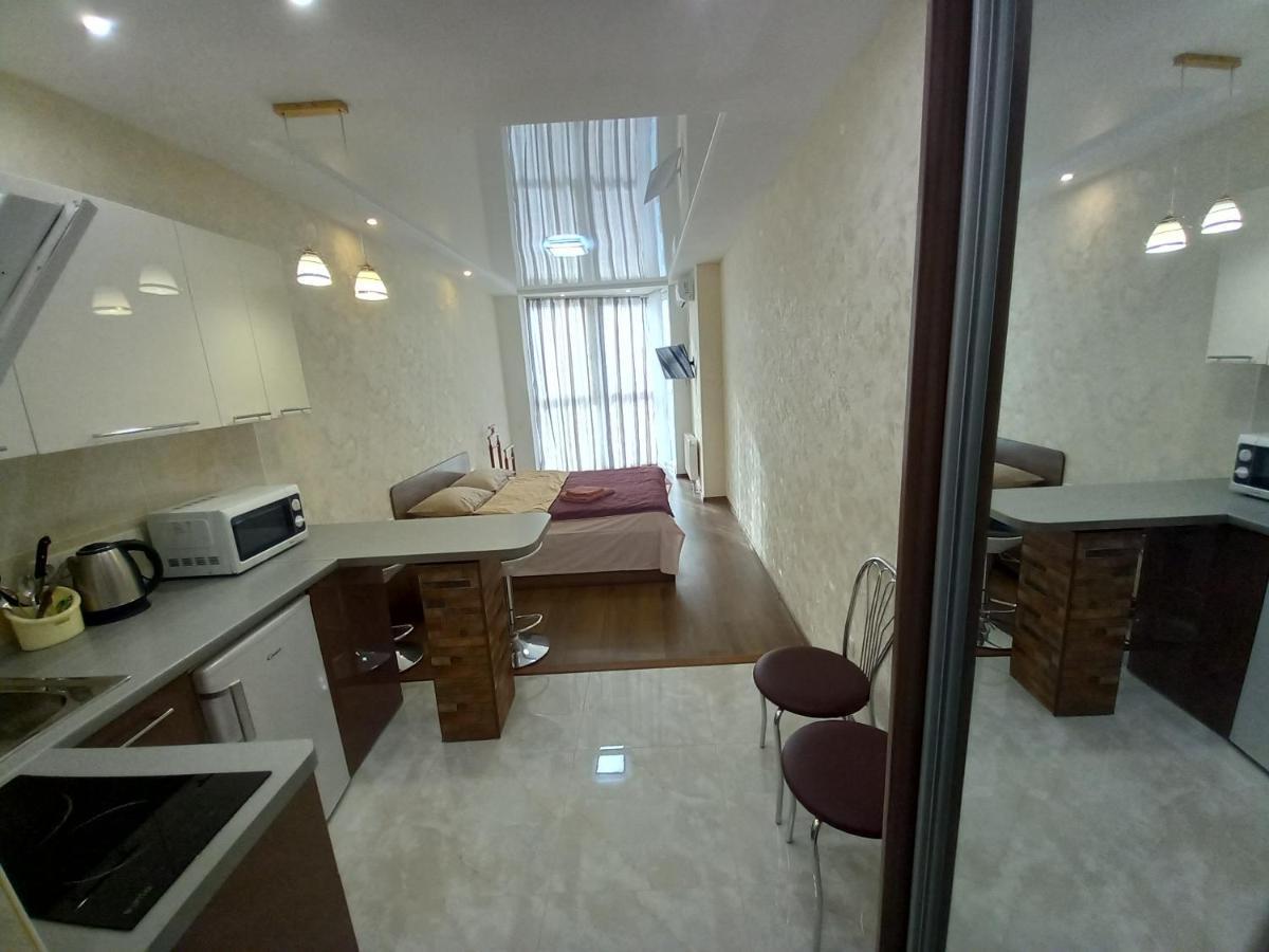 Smart Apartments Drahomanova 2А Kiev Bagian luar foto
