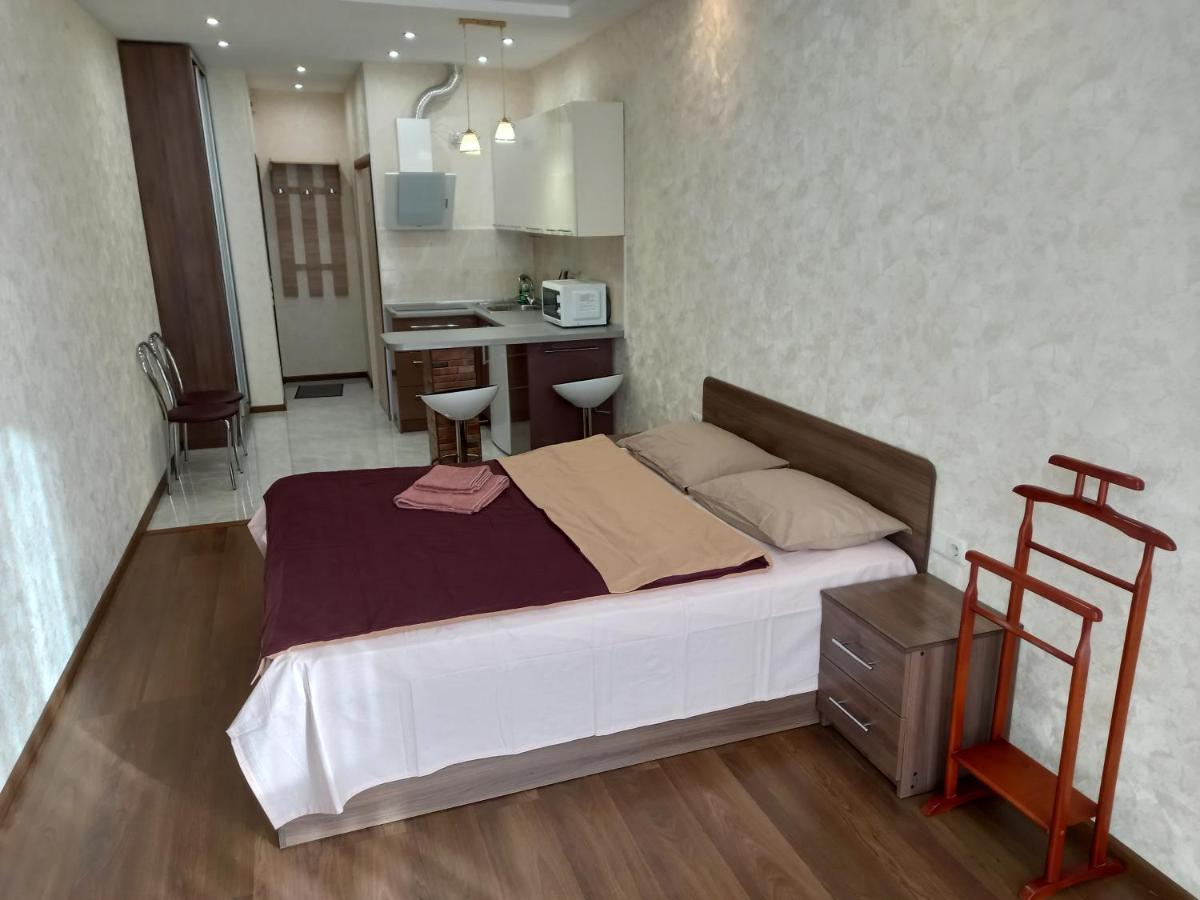 Smart Apartments Drahomanova 2А Kiev Bagian luar foto