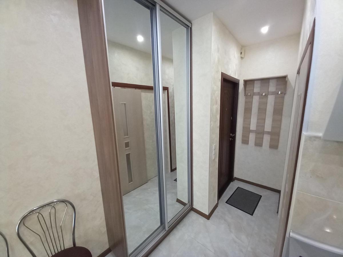 Smart Apartments Drahomanova 2А Kiev Bagian luar foto